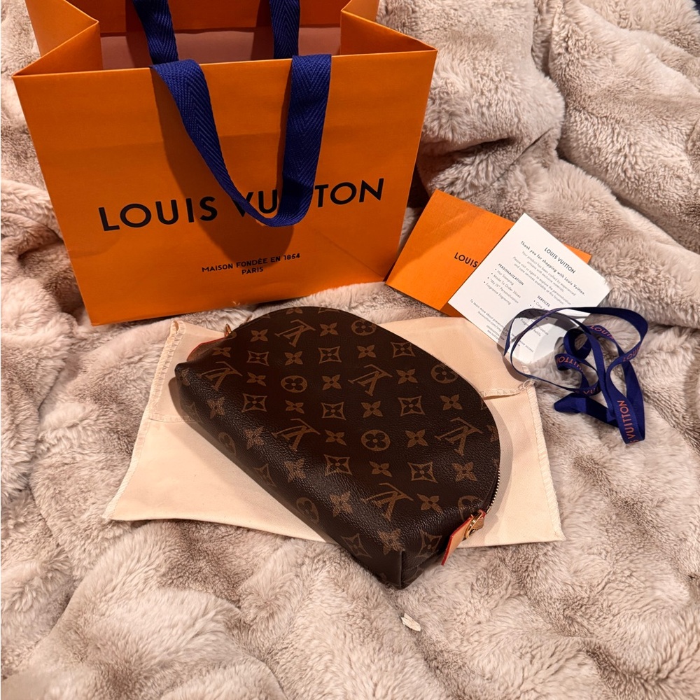 Louis Vuitton Brown and Tan Monogram Clutch